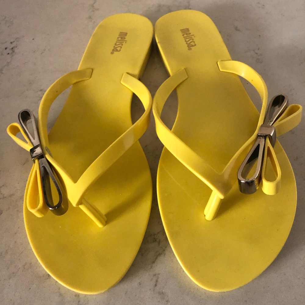 Melissa Harmonic Make A Wish Sandals In Yellow.